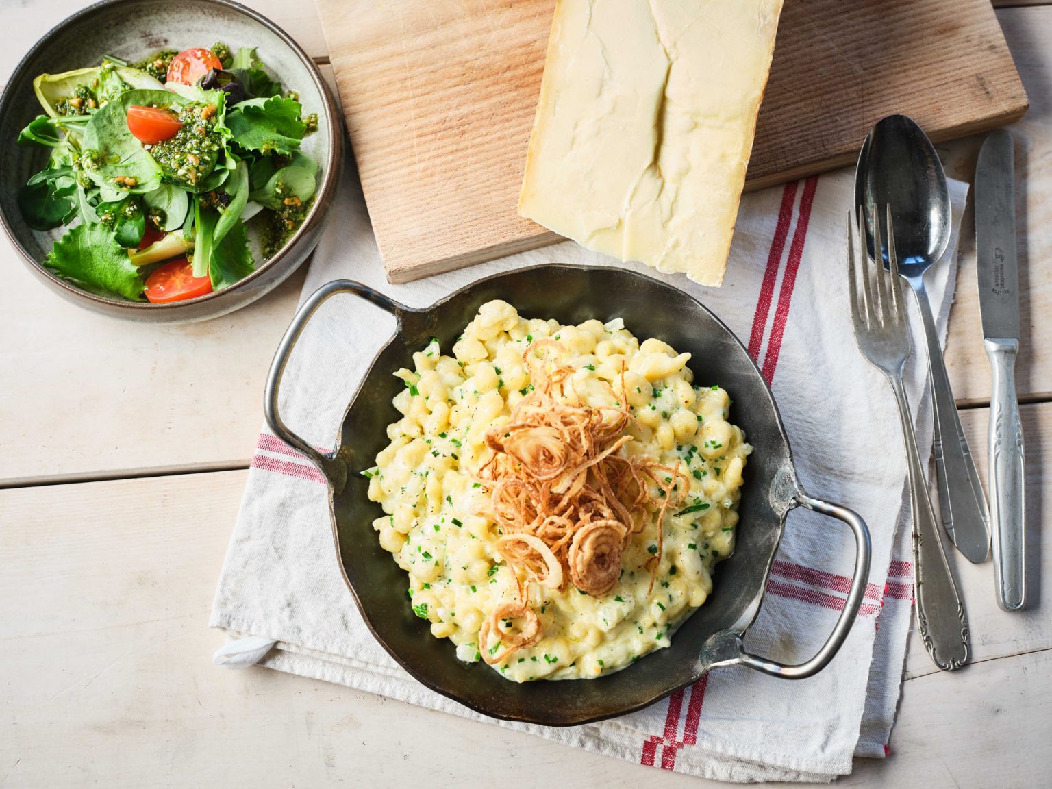 SCHWÄBISCHE SPÄTZLE G.G.A. – Schwäbische Käsespätzle - Weltgenusserbe ...